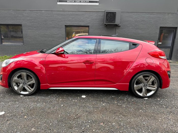 2014 Hyundai Veloster SR Turbo FS3 Veloster Red