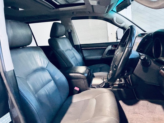 2012 Toyota Landcruiser VX