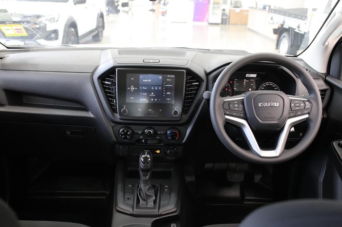 2025 Isuzu D-MAX SX