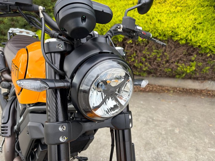 2022 DUCATI SCRAMBLER 1100 Yellow