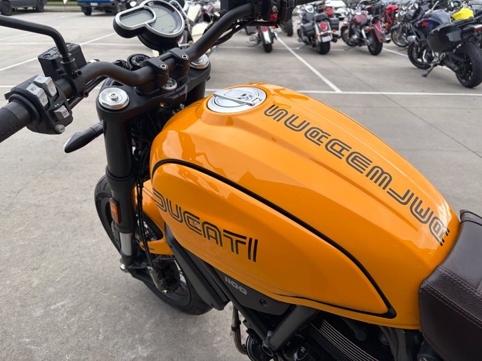 2022 DUCATI SCRAMBLER 1100 Yellow