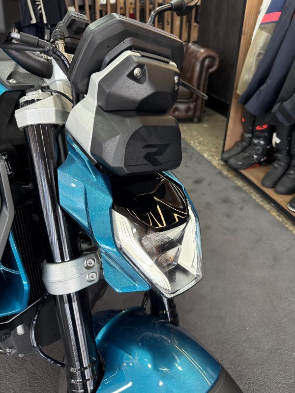 2026 BMW Motorrad R 1300 R (0M51) Snapper Rock Blue