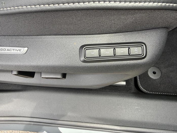 2025 Volkswagen Tiguan 195TSI R-Line
