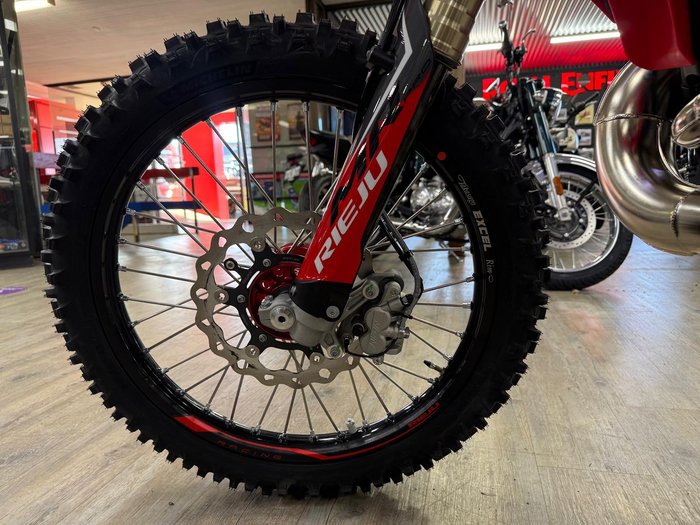 2026 Rieju MR Pro 300i