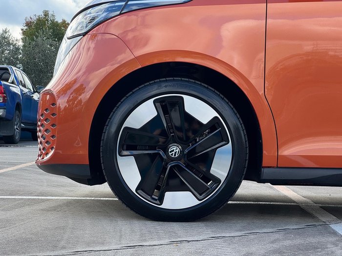 2024 Volkswagen ID. Buzz Pro BEV560