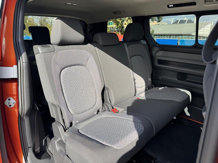 2024 Volkswagen ID. Buzz Pro BEV560