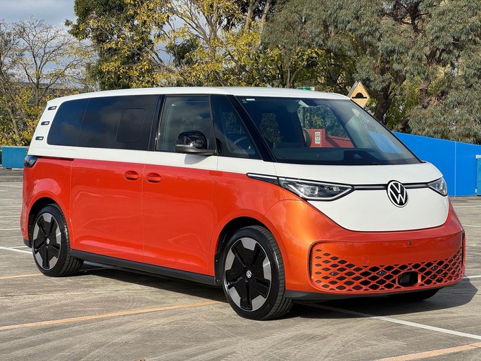 2024 Volkswagen ID. Buzz Pro BEV560