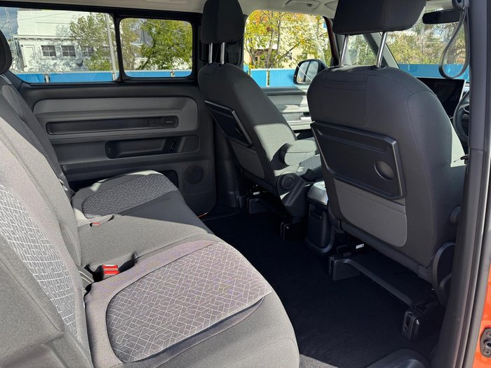 2024 Volkswagen ID. Buzz Pro BEV560