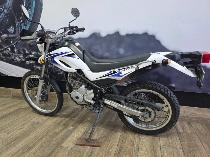 2009 Yamaha XT250 WHITE