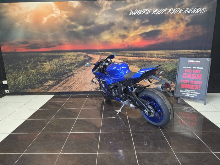 2025 Yamaha YZF-R1 BLUE