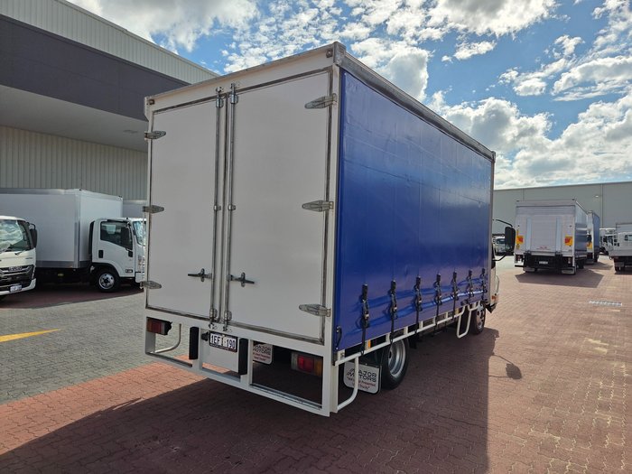 2013 Hino 616 - 300 Series AUTO 6 Pallet Tautliner