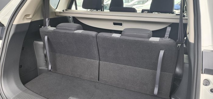 2025 Nissan X-TRAIL ST