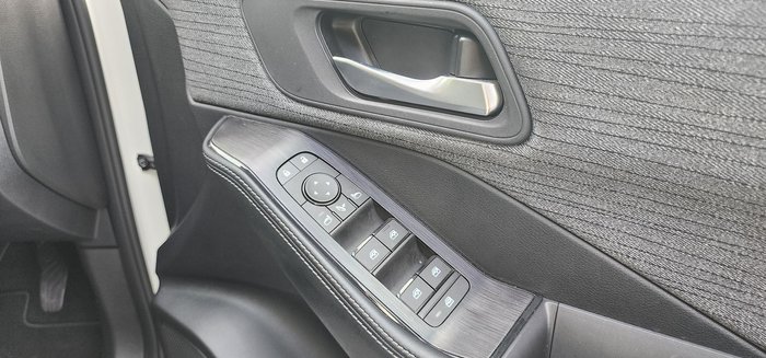 2025 Nissan X-TRAIL ST