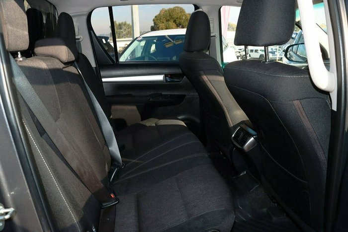 2022 Toyota Hilux SR5 Hi-Rider