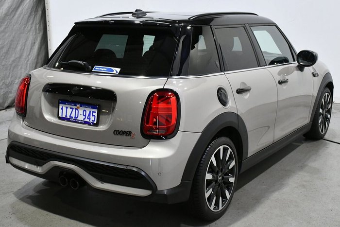 2023 MINI Hatch Cooper Classic