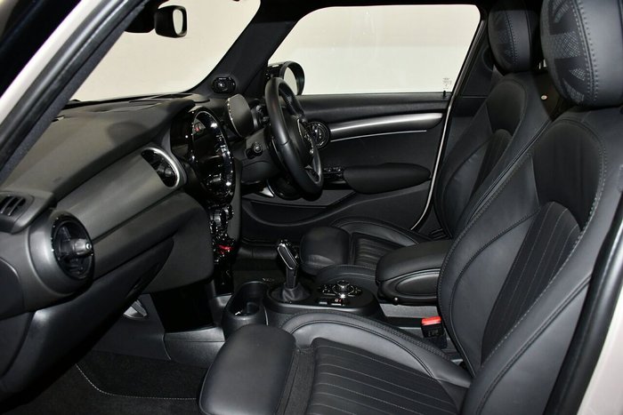 2023 MINI Hatch Cooper Classic