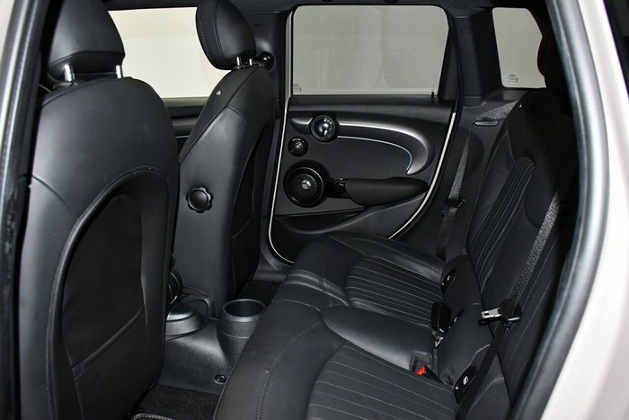 2023 MINI Hatch Cooper Classic