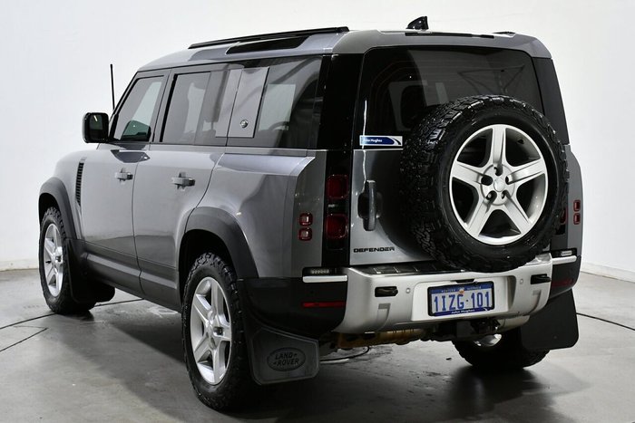 2023 Land Rover Defender 110 D300 SE