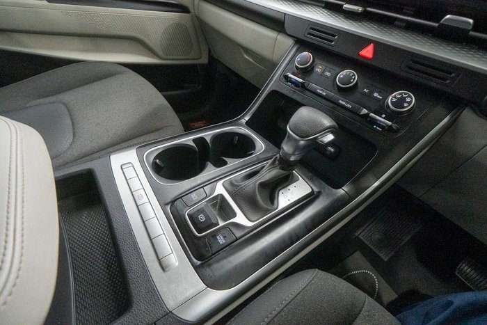 2023 Kia Carnival S