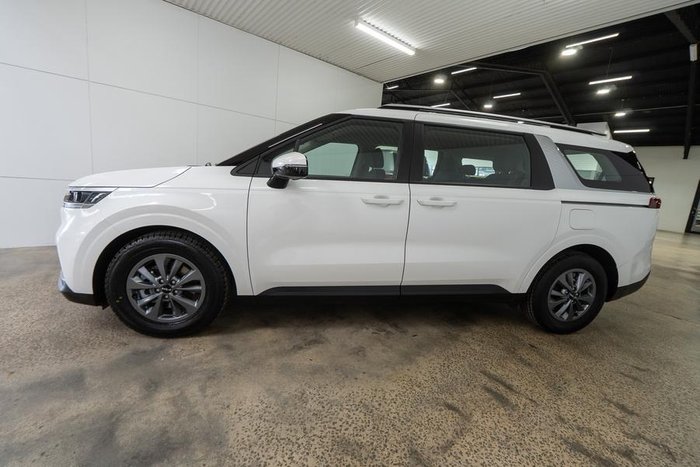 2023 Kia Carnival S