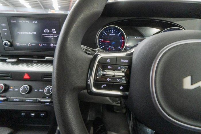 2023 Kia Carnival S