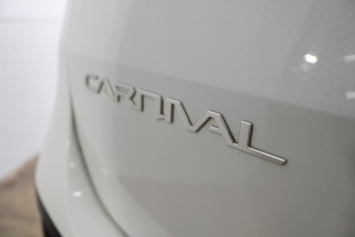 2023 Kia Carnival S