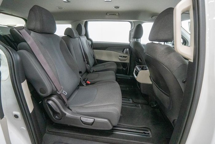 2023 Kia Carnival S
