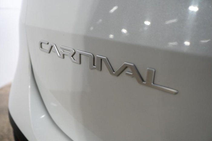 2023 Kia Carnival S