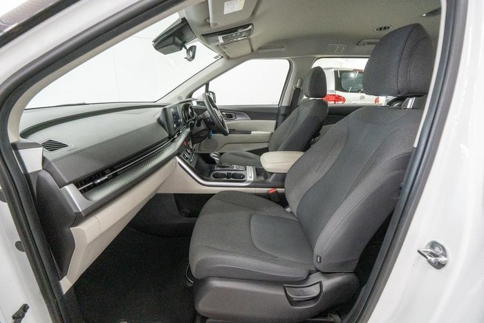 2023 Kia Carnival S