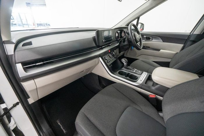 2023 Kia Carnival S