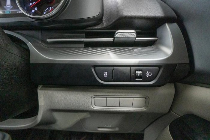2023 Kia Carnival S