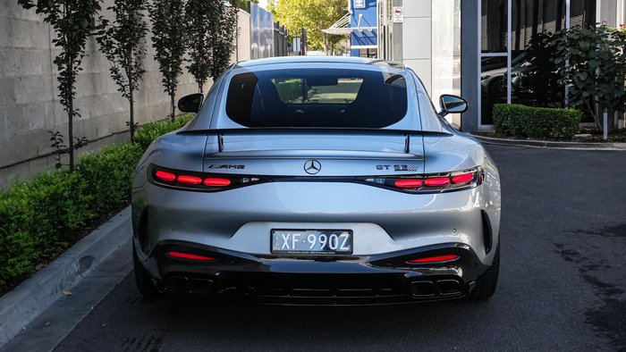 2025 Mercedes-Benz AMG GT 63 PRO