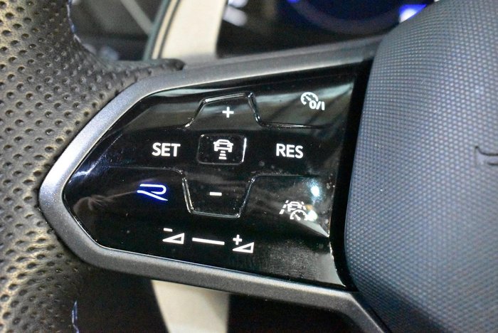 2023 Volkswagen Tiguan R