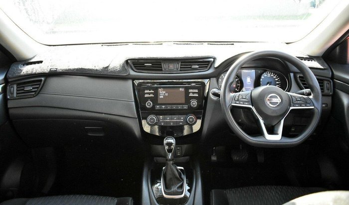 2018 Nissan X-TRAIL ST