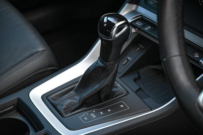 2020 Audi Q3 35 TFSI S line