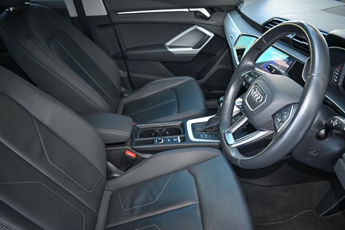 2020 Audi Q3 35 TFSI S line