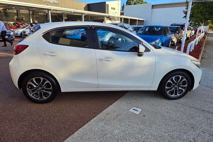 2016 Mazda 2 Genki