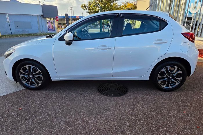 2016 Mazda 2 Genki