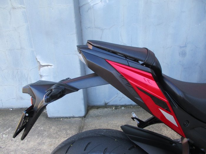 2023 Suzuki GSX-S1000 SILVER