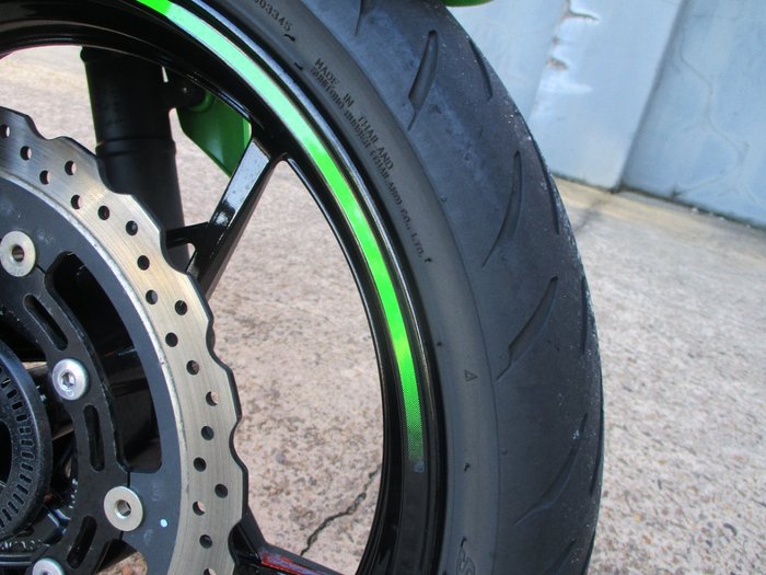 2023 Kawasaki NINJA 400 GREEN