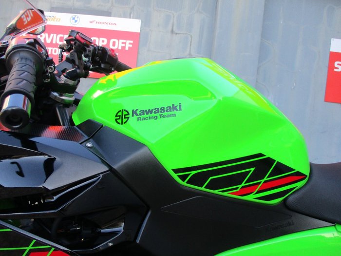 2023 Kawasaki NINJA 400 GREEN