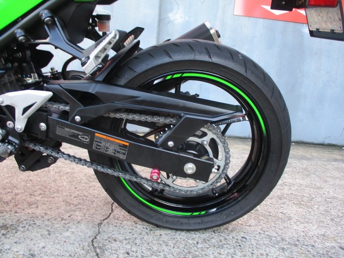 2023 Kawasaki NINJA 400 GREEN