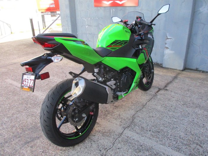 2023 Kawasaki NINJA 400 GREEN