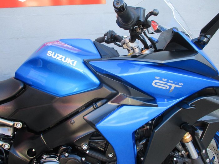 2024 Suzuki GSX-S1000GT BLUE