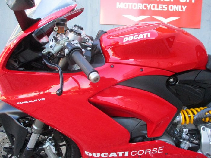 2021 Ducati PANIGALE V2 RED