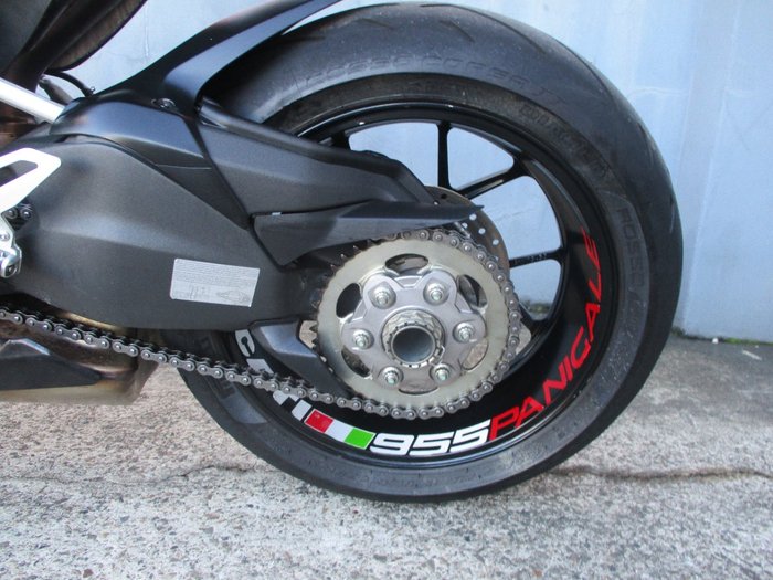 2021 Ducati PANIGALE V2 RED