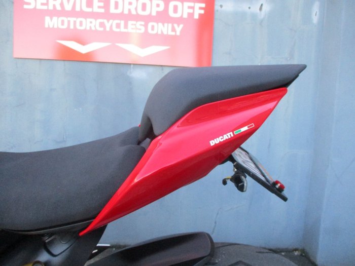 2021 Ducati PANIGALE V2 RED