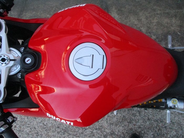 2021 Ducati PANIGALE V2 RED