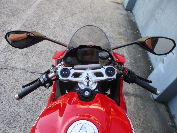 2021 Ducati PANIGALE V2 RED