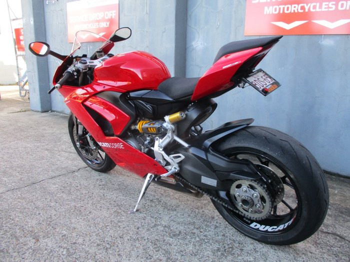 2021 Ducati PANIGALE V2 RED